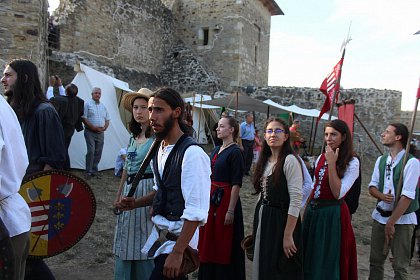 Cel mai mare festival medieval din România, deschis oficial, la Suceava, cu salve de tun și binecuvântarea lui Ștefan cel Mare