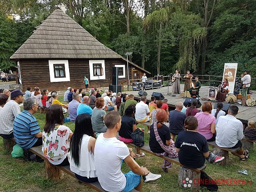 Călătorie în timp pe acordurile muzicii medievale, la Festivalul de Artă Medievală