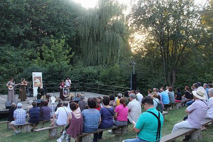 Călătorie în timp pe acordurile muzicii medievale, la Festivalul de Artă Medievală