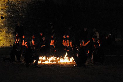 Spectacole cu foc și lasere în Cetatea Sucevei, la Festivalul Medieval „Ștefan cel Mare”