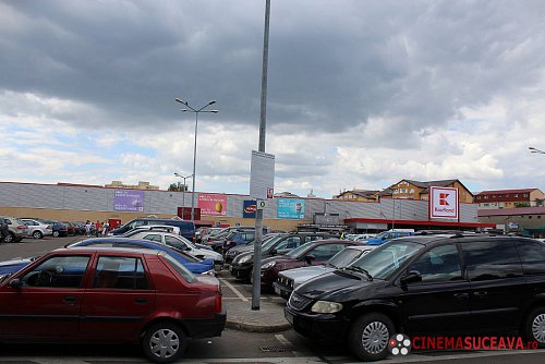 Prima parcare supraterană din Suceava, la Kaufland