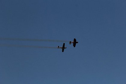 Explozii, foc și manevre periculoase, la spectacolul aviatic Suceava Air Show - Foto - Video