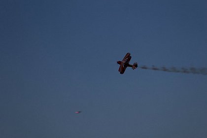 Explozii, foc și manevre periculoase, la spectacolul aviatic Suceava Air Show - Foto - Video