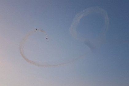 Explozii, foc și manevre periculoase, la spectacolul aviatic Suceava Air Show - Foto - Video