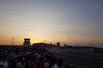 Explozii, foc și manevre periculoase, la spectacolul aviatic Suceava Air Show - Foto - Video