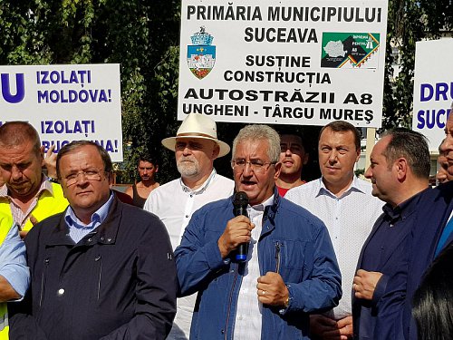 Suceava, prezentă la protestul din  Târgu Mureş, pentru realizarea  autostrăzii care să lege Moldova de Ardeal