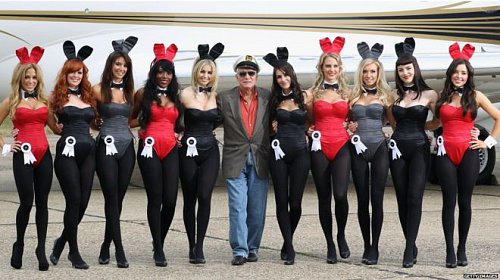 A murit Hugh Hefner, „tatăl” iepurașilor Playboy