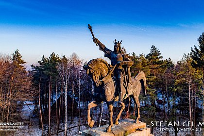 Licitație fără ofertanți pentru reabilitarea statuii lui Ștefan cel Mare din Parcul Șipote