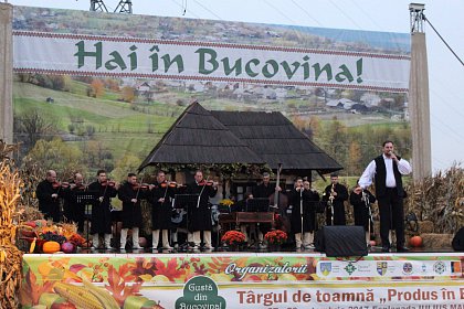 Trei zile de voie bună și preparate tradiționale la Târgul de Toamnă „Produs în Bucovina” - Galerie Foto