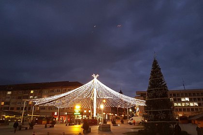 Cupolă de lumini cu 60.000 de led-uri în centrul Sucevei