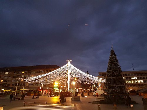 Cupolă de lumini cu 60.000 de led-uri în centrul Sucevei