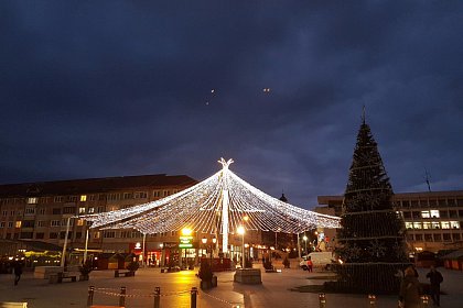 Cupolă de lumini cu 60.000 de led-uri în centrul Sucevei