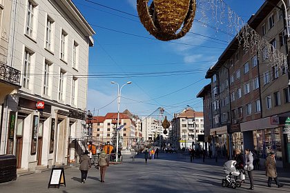 Cupolă de lumini cu 60.000 de led-uri în centrul Sucevei