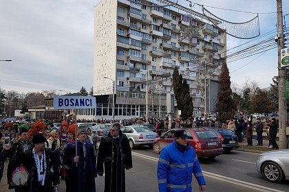 Parada măștilor și Festivalul internațional „Obiceiuri de iarnă”, miercuri, în Suceava