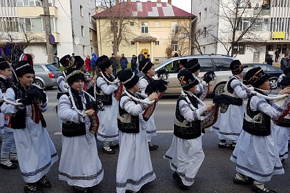 Parada măștilor și Festivalul internațional „Obiceiuri de iarnă”, miercuri, în Suceava