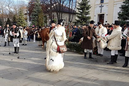 Parada măștilor și Festivalul internațional „Obiceiuri de iarnă”, miercuri, în Suceava