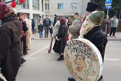 Parada măștilor și Festivalul internațional „Obiceiuri de iarnă”, miercuri, în Suceava