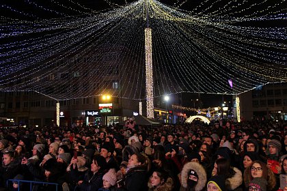 Concertul Carla’s Dreams din centrul Sucevei a fost urmărit de peste 10.000 de suceveni