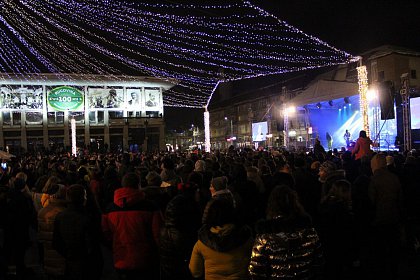 Concertul Carla’s Dreams din centrul Sucevei a fost urmărit de peste 10.000 de suceveni