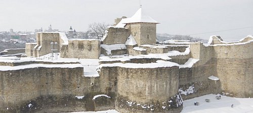 Lecţii de istorie pentru elevi, vineri, la Cetatea de Scaun a Sucevei