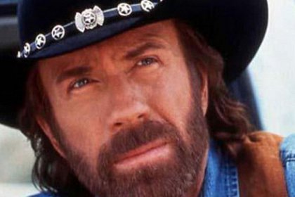 Chuck Norris a împlinit 78 de ani. Cele mai tari bancuri cu Chuck Norris