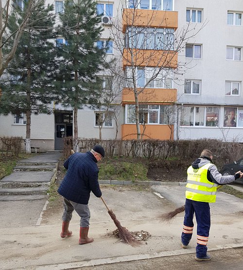 Primarul Sucevei s-a implicat personal în campania de curățenie din Obcini