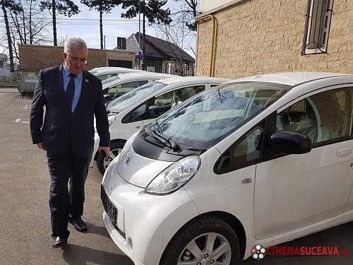 Primele mașini electrice Peugeot ION au ajuns la Primăria Suceava