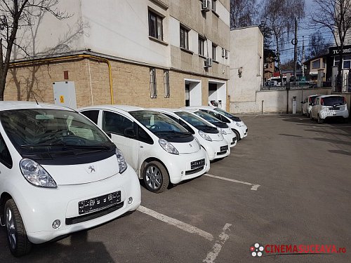 Primele mașini electrice Peugeot ION au ajuns la Primăria Suceava