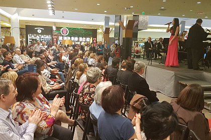 Paula Seling a fermecat publicul sucevean, în concert cu Orchestra Filarmonicii de Stat Botoșani