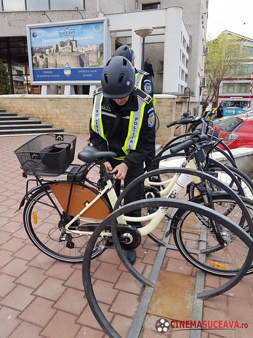 Primul oraș din țară în care Poliția Locală patrulează pe biciclete electrice