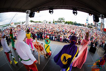 Public record la concertul Gașca Zurli, la Shopping City Suceava