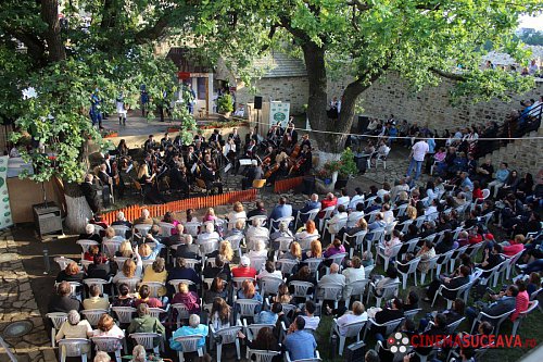 „Crai Nou”, un spectacol extraordinar în Cetatea Sucevei, după 25 de ani (Foto)