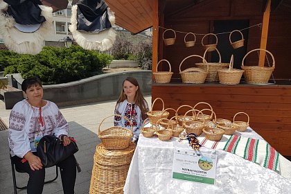 „Târgul de Sânziene”, iarmarocul din centrul Sucevei - Foto