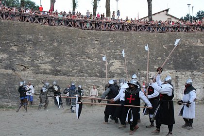 Festivalul de Artă Medievală, finanţat cu 250.000 de lei de la bugetul local al Sucevei