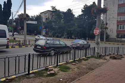 Garduri, treceri pentru pietoni mutate și restricții de circulație pentru autoturisme, în zona Areni