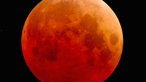 Luna sângerie - cea mai lungă eclipsă totală de Lună a secolului, are loc vineri