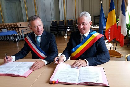 Parteneriat de colaborare între Suceava și Laval, semnat în Franța