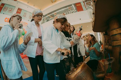 Experiență inedită la  expoziția interactivă și educativă despre corpul uman, la Iulius Mall Suceava