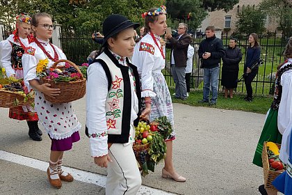 Sărbătoarea Roadelor – Dozynki, la Soloneţu Nou (Galerie Foto)