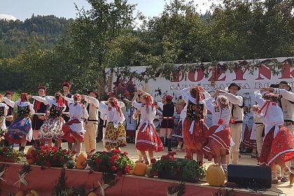 Sărbătoarea Roadelor – Dozynki, la Soloneţu Nou (Galerie Foto)