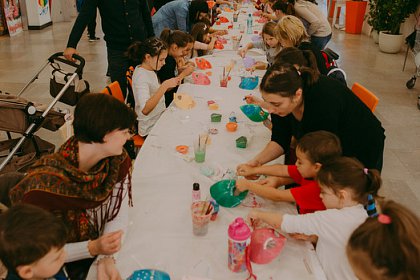 Târg de obiecte handmade și ateliere de creație pentru copii, în week-end, la Iulius Mall Suceava