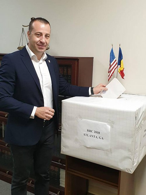 Viceprimarul Sucevei, Lucian Harșovschi, vot din Statele Unite ale Americii, la referendum
