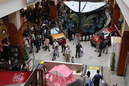 Zeci de mii de suceveni au sărbătorit, în week-end, 10 ani de Iulius Mall Suceava. Vezi cum a fost atmosfera!