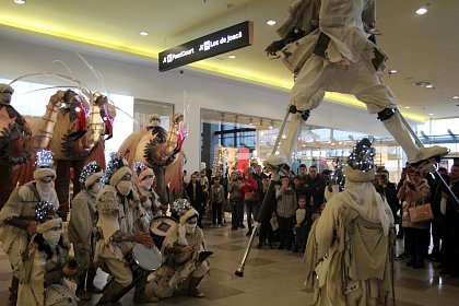 Zeci de mii de suceveni au sărbătorit, în week-end, 10 ani de Iulius Mall Suceava. Vezi cum a fost atmosfera!